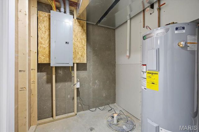 16639 Pembrooke Court, Carlyle, IL 62231