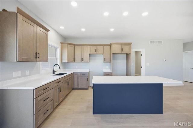 16639 Pembrooke Court, Carlyle, IL 62231