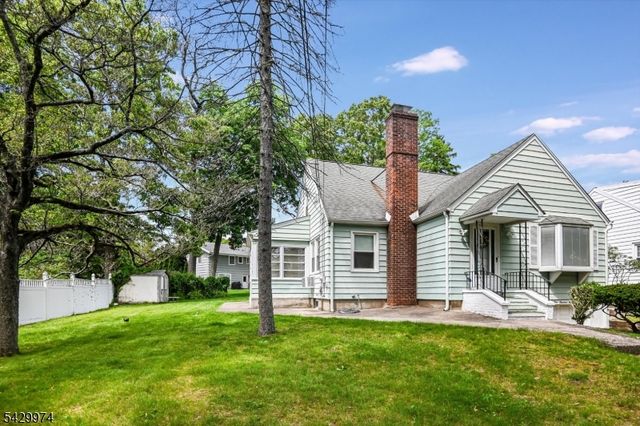 111 Jackson Ave, Wayne Twp., NJ 07470