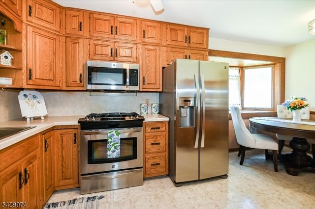 111 Jackson Ave, Wayne Twp., NJ 07470