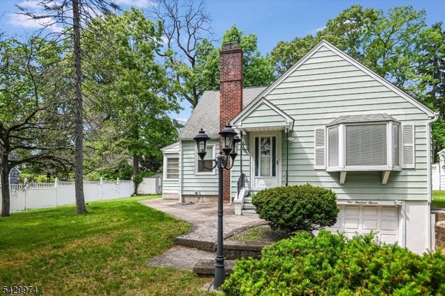 111 Jackson Ave, Wayne Twp., NJ 07470