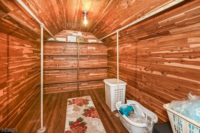 111 Jackson Ave, Wayne Twp., NJ 07470