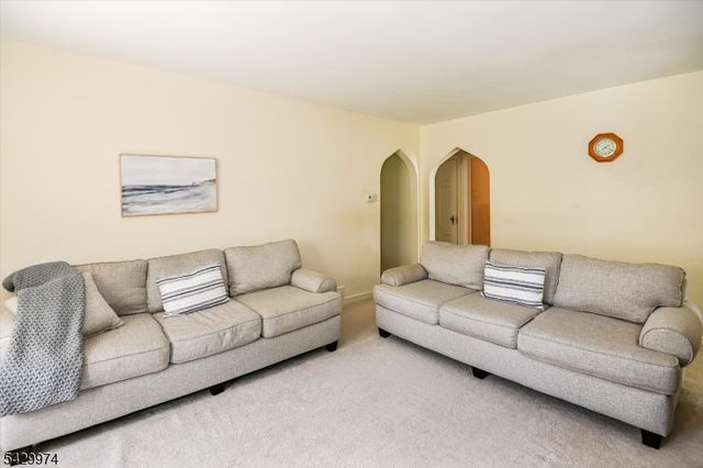 111 Jackson Ave, Wayne Twp., NJ 07470