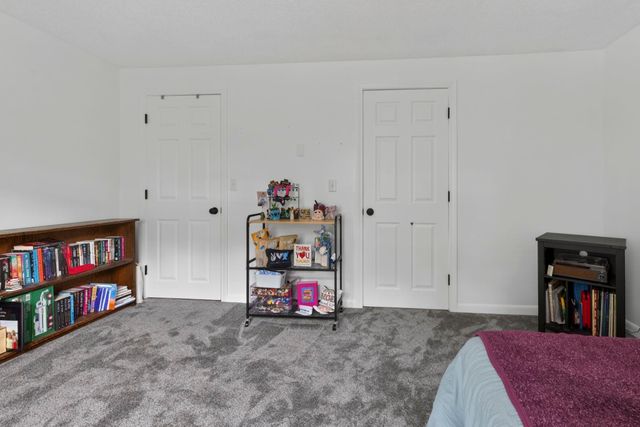 24a Fairway Road, Londonderry, NH 03053