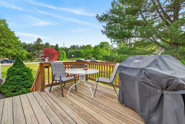 24a Fairway Road, Londonderry, NH 03053