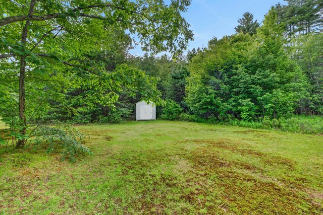 24a Fairway Road, Londonderry, NH 03053