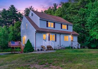 24a Fairway Road, Londonderry, NH 03053