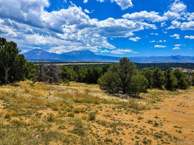 2041 Comanche Dr, Walsenburg, CO 81089