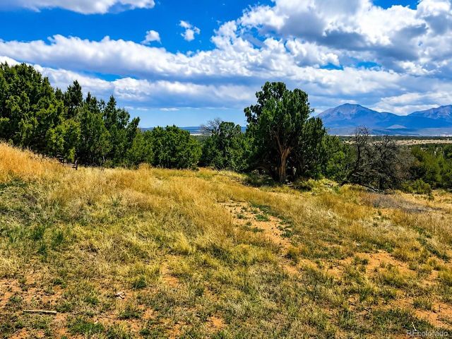 2041 Comanche Dr, Walsenburg, CO 81089