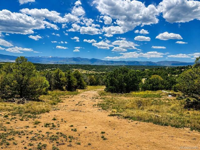 2041 Comanche Dr, Walsenburg, CO 81089