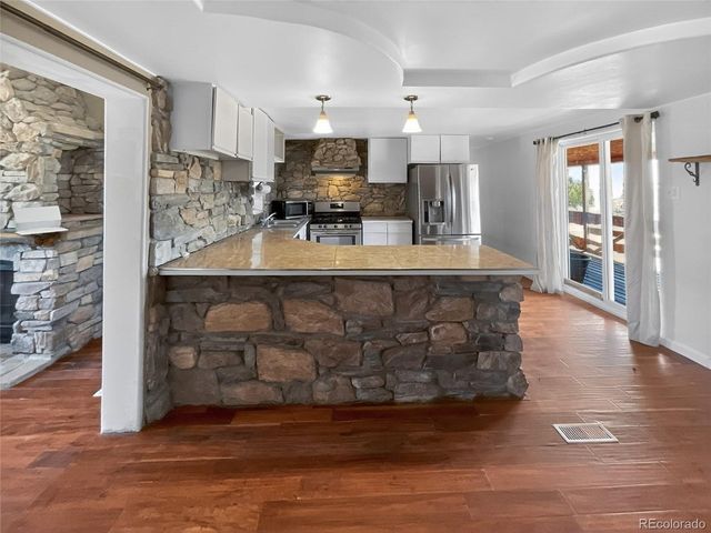 2041 Comanche Dr, Walsenburg, CO 81089