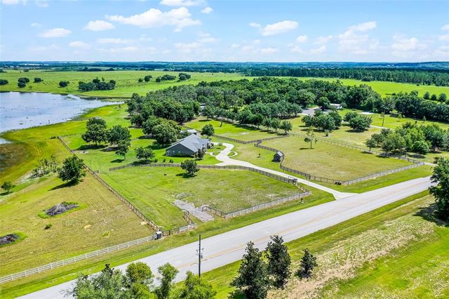 19435 VILLA CITY ROAD, Groveland, FL 34736