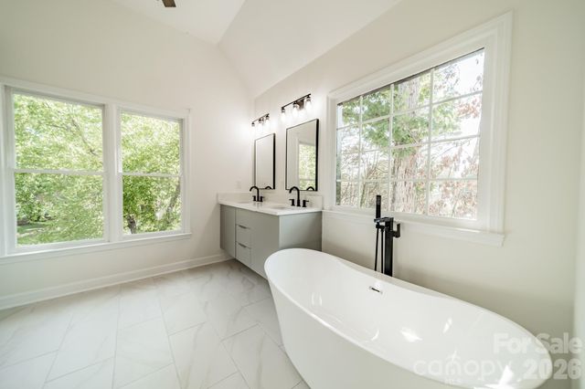 11550 Falling Leaves Drive, Charlotte, NC 28277