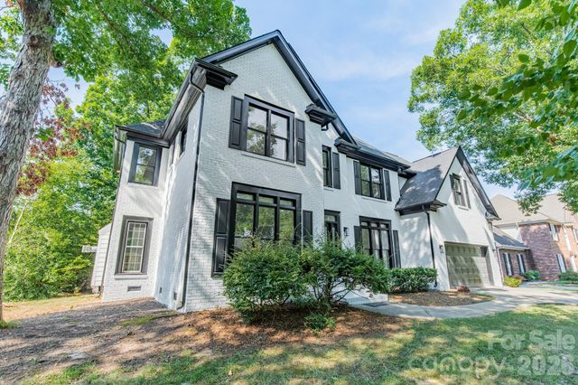 11550 Falling Leaves Drive, Charlotte, NC 28277