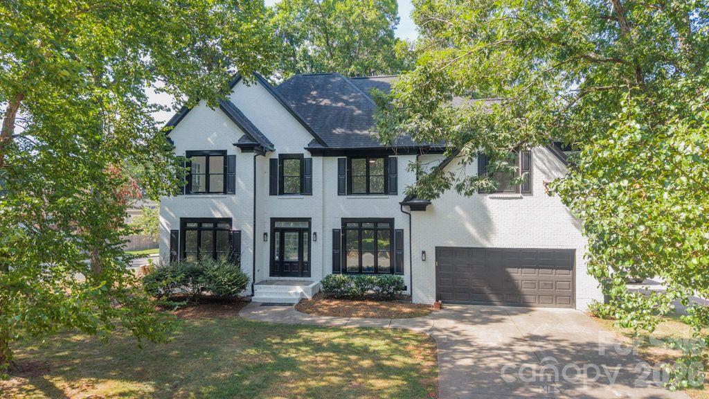 11550 Falling Leaves Drive, Charlotte, NC 28277