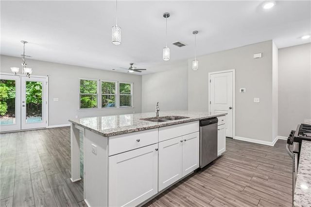 1900 Lanier Harbor Point, Buford, GA 30518