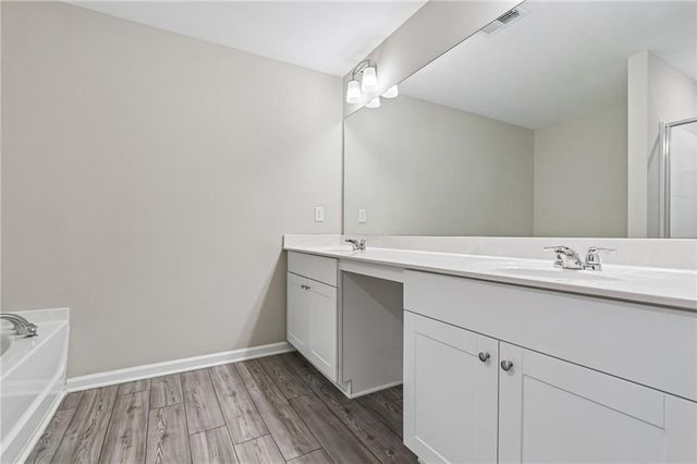 1900 Lanier Harbor Point, Buford, GA 30518