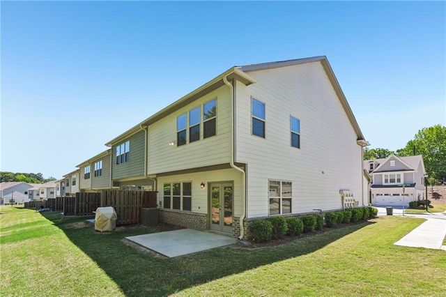 1900 Lanier Harbor Point, Buford, GA 30518