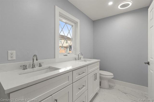 20154 Riverside Drive, Livonia, MI 48152