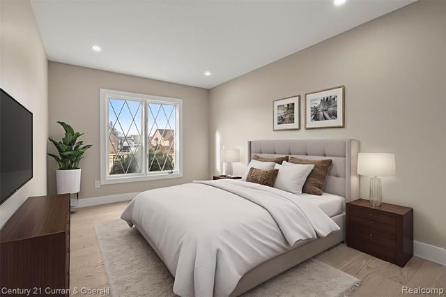 20154 Riverside Drive, Livonia, MI 48152