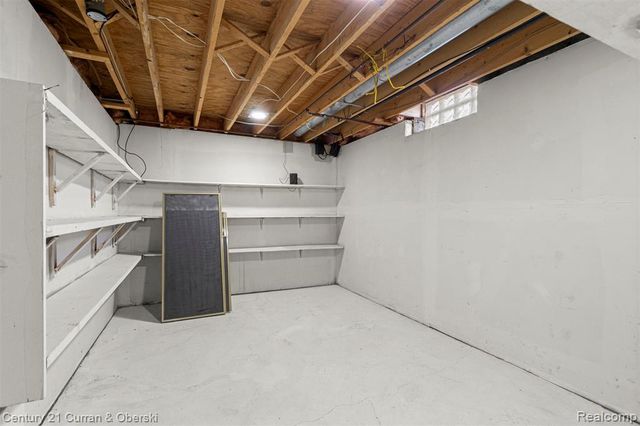 20154 Riverside Drive, Livonia, MI 48152