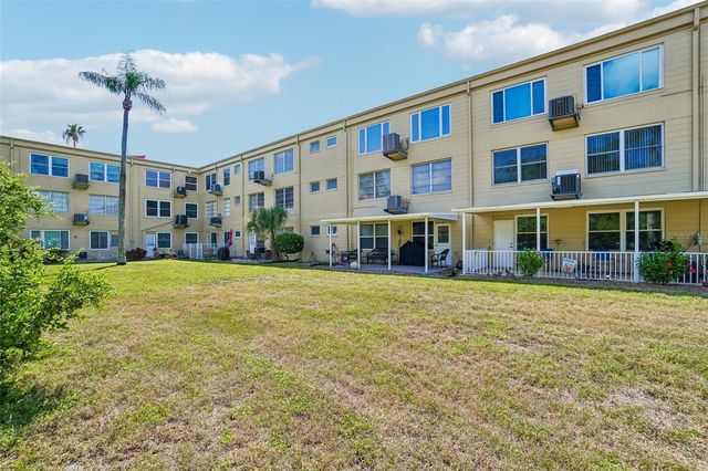 2402 ECUADORIAN WAY 28, Clearwater, FL 33763