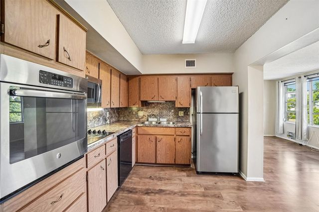 2402 ECUADORIAN WAY 28, Clearwater, FL 33763