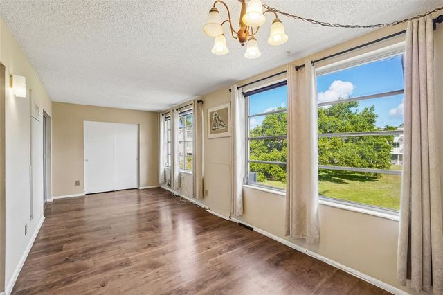 2402 ECUADORIAN WAY 28, Clearwater, FL 33763