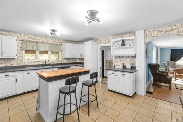 2483 West Road, Leyden, NY 13309