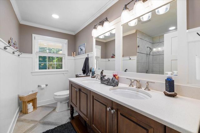 70 Crescent LN, Wirtz, VA 24184