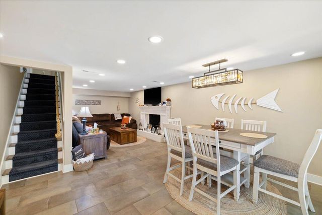 70 Crescent LN, Wirtz, VA 24184