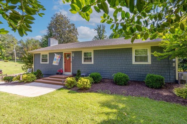 70 Crescent LN, Wirtz, VA 24184