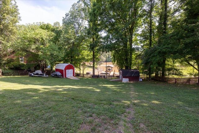 70 Crescent LN, Wirtz, VA 24184