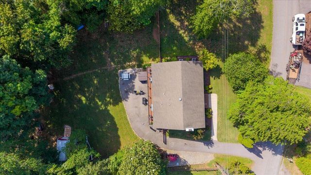 70 Crescent LN, Wirtz, VA 24184