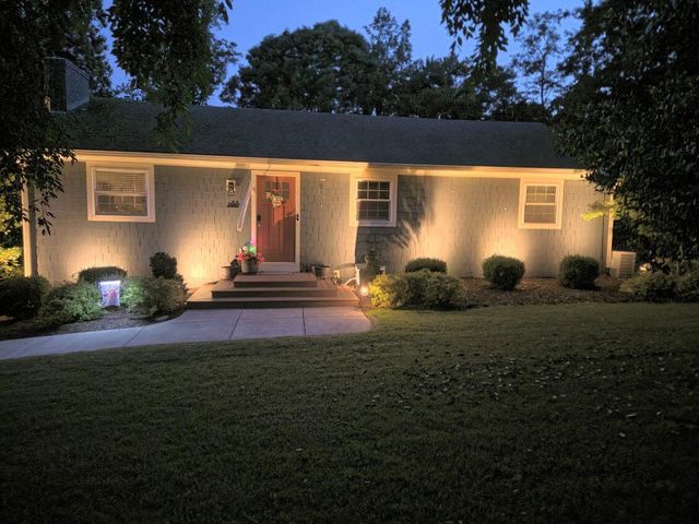 70 Crescent LN, Wirtz, VA 24184