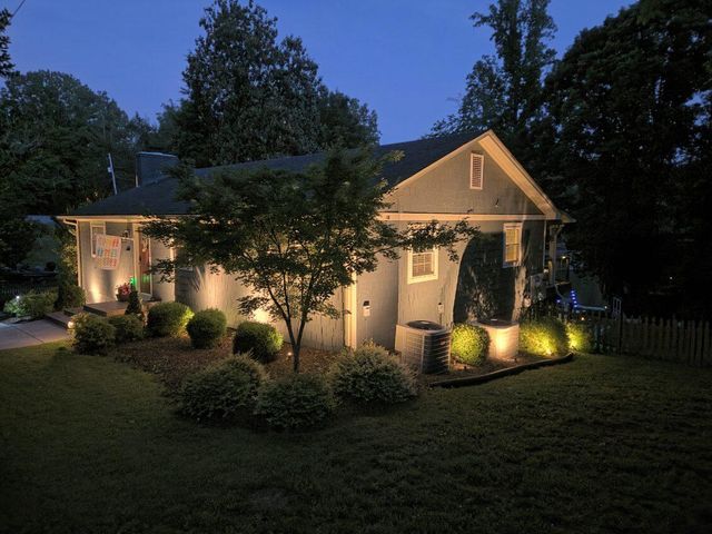 70 Crescent LN, Wirtz, VA 24184