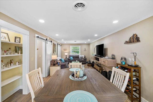 70 Crescent LN, Wirtz, VA 24184