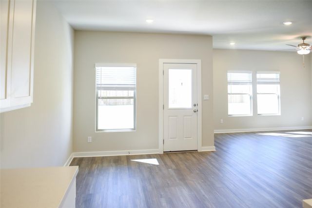 156 Ayres Horn, Cedar Creek, TX 78612