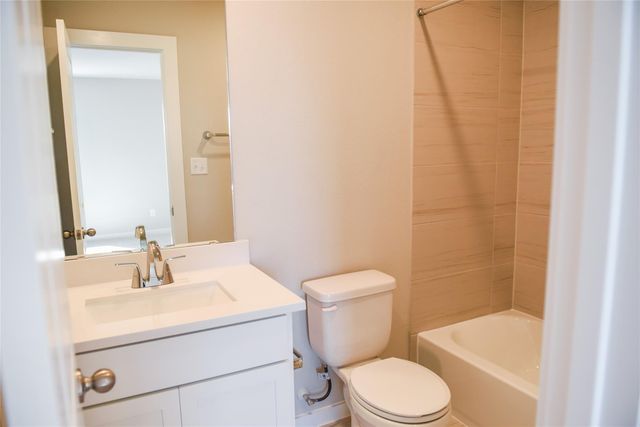 156 Ayres Horn, Cedar Creek, TX 78612