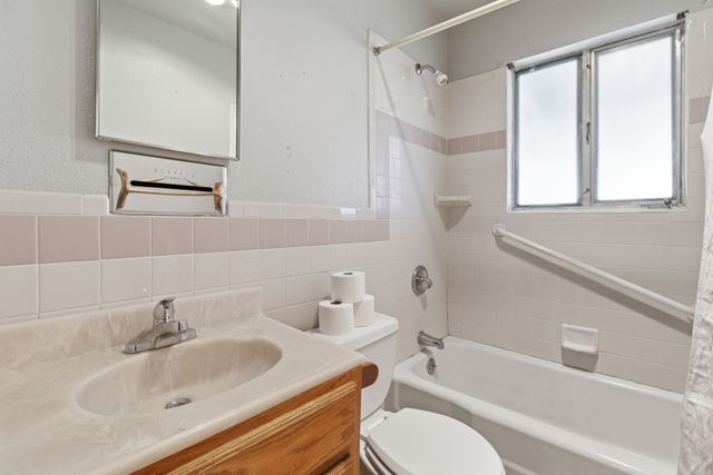 2901 Camino Del Gusto, Santa Fe, NM 87507