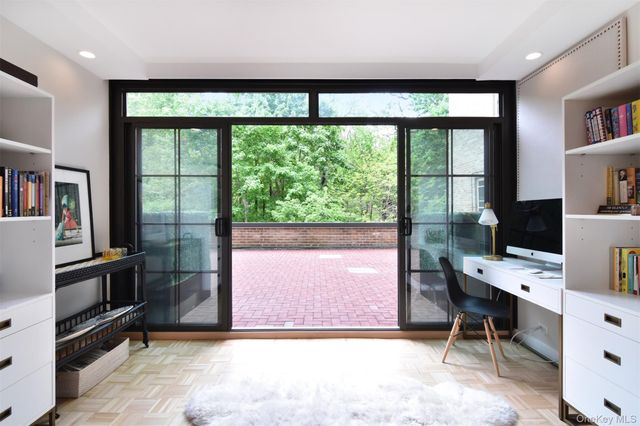 72 Pondfield Road West 1G, Bronxville, NY 10708