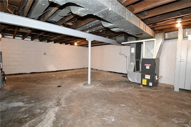 2308 Starkamp St, Brookline, PA 15226