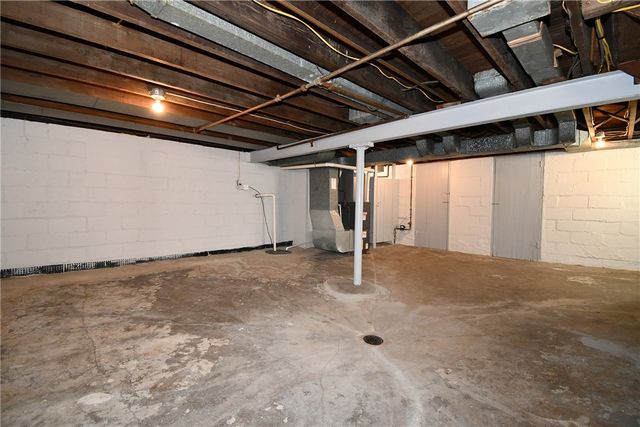 2308 Starkamp St, Brookline, PA 15226