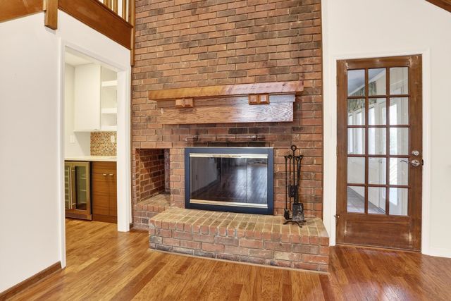 7934 DOVIE LN, Germantown, TN 38138