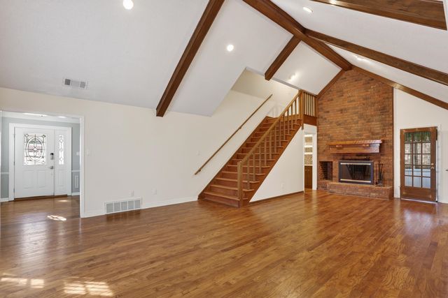 7934 DOVIE LN, Germantown, TN 38138