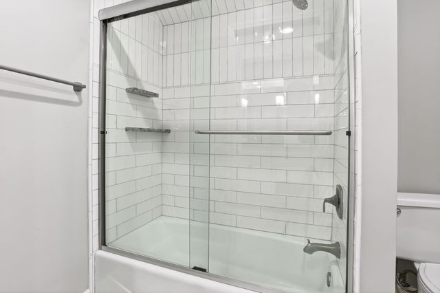 7934 DOVIE LN, Germantown, TN 38138