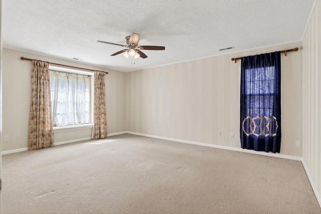 7934 DOVIE LN, Germantown, TN 38138