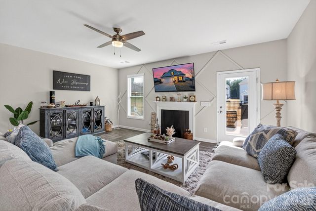 4546 Dover Court, Denver, NC 28037