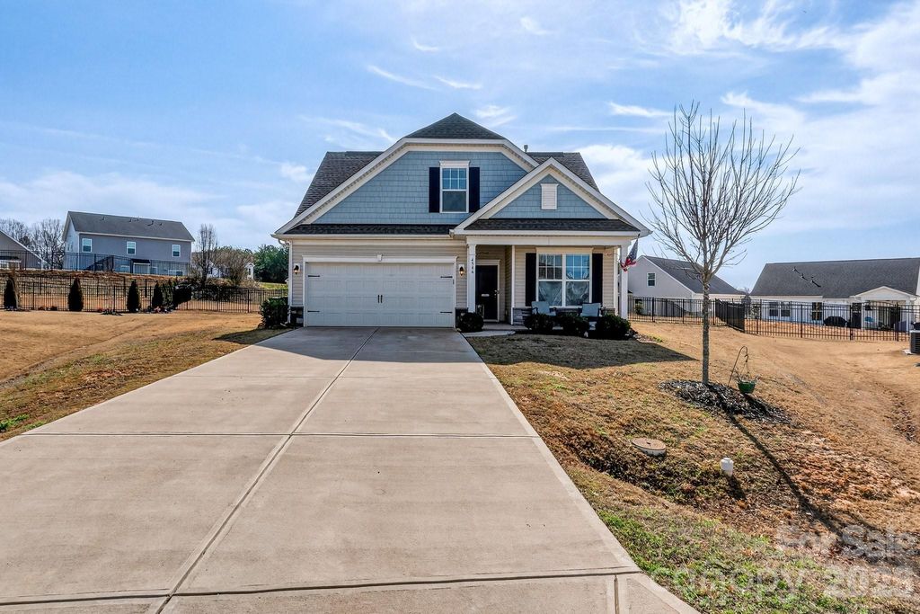 4546 Dover Court, Denver, NC 28037
