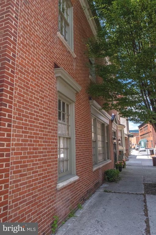 107 S CENTRE ST, Cumberland, MD 21502